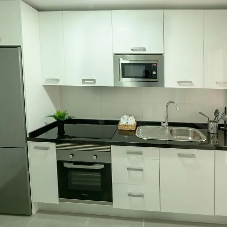 Апартаменти La Ermita Fjhomefj